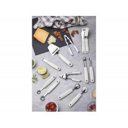 ESPREMEDOR DE ALHO UTILITA BRANCO LAMINA DE ZAMAK CROMADO E CABO DE ABS TRAMONTINA