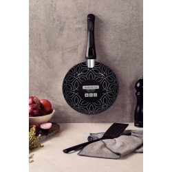FRIGIDEIRA TRAMONTINA PARIS EM ALUMÍNIO COM REVESTIMENTO INTERNO EM ANTIADERENTE STARFLON MAX E EXTERNO SILICONADO PRETO COM ESPÁTULA 24 CM 1,2 L