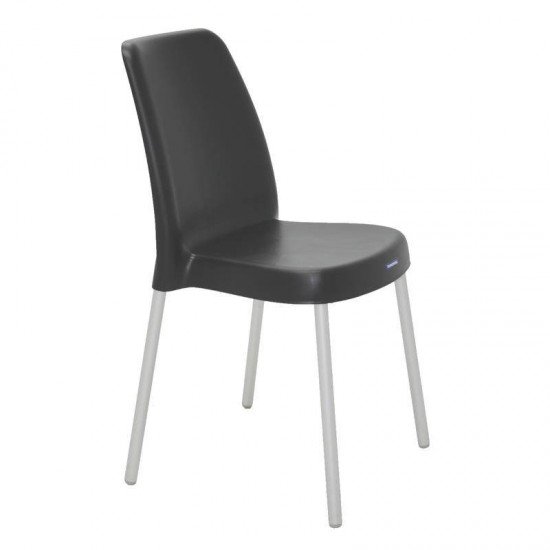 CADEIRA PLASTICA VANDA PRETA COM PERNAS DE ALUMINIO ANODIZADAS