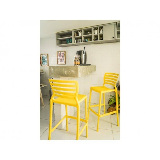 CADEIRA PLASTICA MONOBLOCO SOFIA AMARELA ENCOSTO VAZADO HORIZONTAL ALTA BAR TRAMONTINA